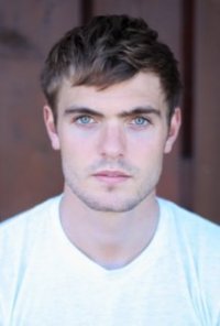 Una foto di Alex Roe