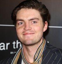 Una foto di Tom Burke