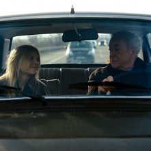 Mister Morgan: Michael Caine in auto insieme a Clémence Poésy in una scena