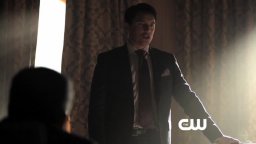 Trailer - Arrow - 1x21 - The Undertaking