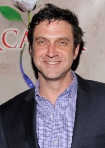Una foto di Raúl Esparza