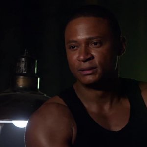 Arrow: David Ramsey nell'episodio Cena di Natale della prima stagione