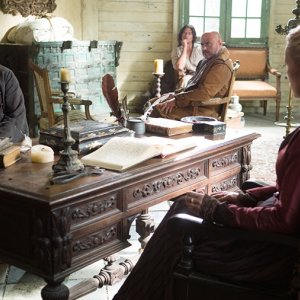 Black Sails: Toby Stephens, Hannah New e Mark Ryan nel settimo episodio della prima stagione