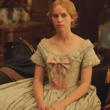 Felicity Jones èNelly Ternan, amante di Charles Dickens, in The Invisible Woman