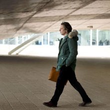 L'amour est un crime parfait: Mathieu Amalric in una scena