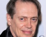 Steve Buscemi nella serie Park Bench