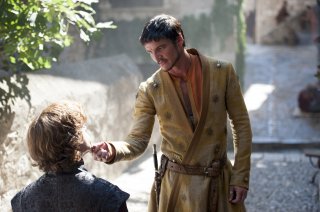 Il trono di spade: Peter Dinklage e Pedro Pascal nell'episodio Two Swords