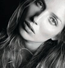 Una foto di Annabelle Wallis