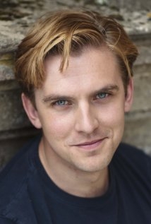 Una foto di Dan Stevens