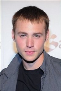 Una foto di Emory Cohen