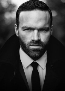 Una foto di Alban Lenoir