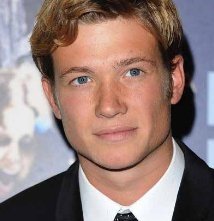 Una foto di Ed Speleers