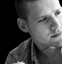 Una foto di Luke Kleintank