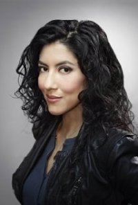 Una foto di Stephanie Beatriz