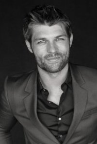 Una foto di Liam McIntyre