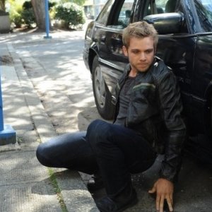 Bates Motel: Max Thieriot in una scena dell'episodio The Escape Artist