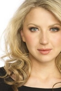 Una foto di Nina Arianda