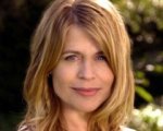 Linda Hamilton guest star in Defiance