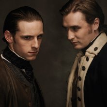 TURN: un'immagine promozionale per Seth Numrich e Jamie Bell