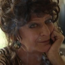 Party Girl: la protagonista del film in un primo piano