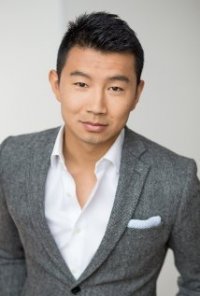 Una foto di Simu Liu