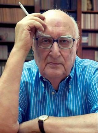 Andrea Camilleri in una foto promozionale