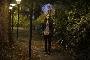 Bates Motel: Olivia Cooke in una scena dell'episodio Presumed Innocent, della seconda stagione