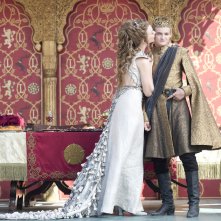 Il trono di spade: Jack Gleeson insieme a Natalie Dormer nell'episodio The Lion and the Rose