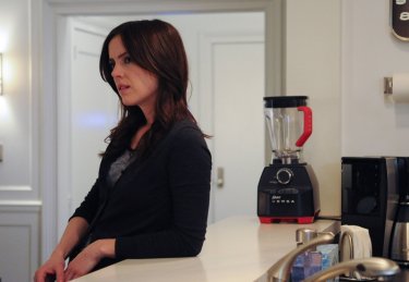 The Following: Jessica Stroup in una scena dell'episodio The Reaping