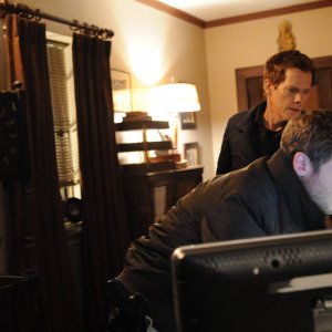 The Following: Kevin Bacon con Shawn Ashmore nell'episodio Silence