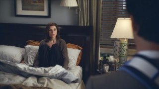 The Good Wife: Julianna Margulies nell'episodio A Material World