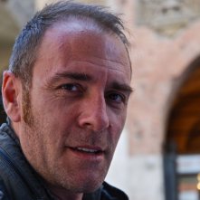 La sedia della felicità: Valerio Mastandrea in una foto promozionale