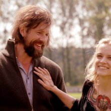 The Broken Circle Breakdown: Veerle Baetens insieme a Johan Heldenbergh in un momento del film