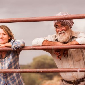 Tracks - Attraverso il deserto: Mia Wasikowska in una scena del film