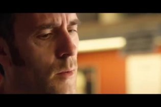 Clip 'Il tatuatore' - La sedia della felicità