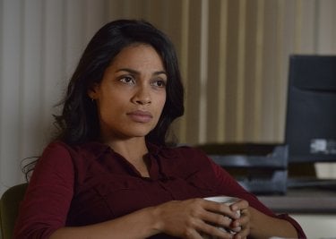 Captives: Rosario Dawson in una scena del film