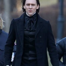 Crimson Peak Tom Hiddleston A Passeggio Sul Set 366710