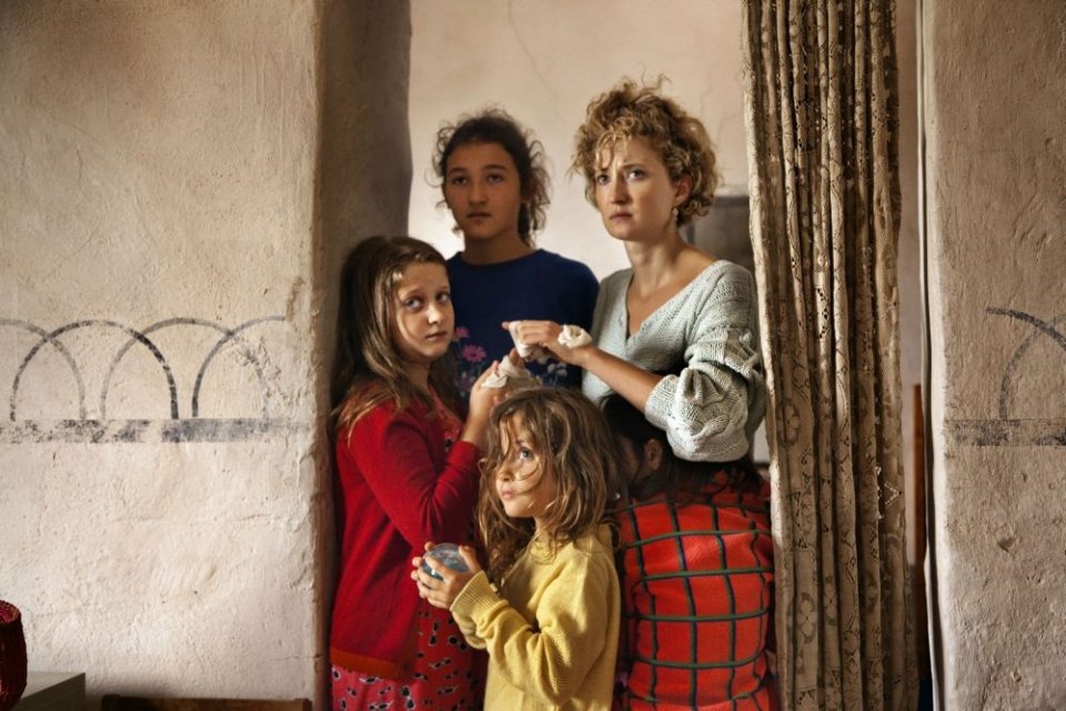 Le meraviglie: Alba Rohrwacher in un'immagine di gruppo tratta dal film