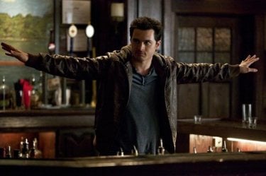 The Vampire Diaries: Michael Malarkey nell'episodio Man on Fire