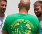 Fast & Furious 7: un'immagine dei fratelli di Paul Walker sul set
