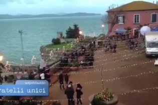 Dalla terrazza di Porto Ercole - Fratelli unici