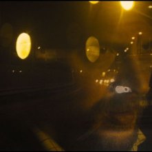 Locke: Tom Hardy in una suggestiva scena del film