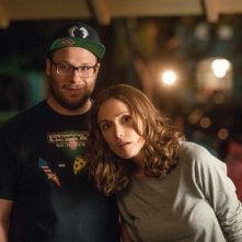 Neighbors Seth Rogen E Rose Byrne Appaiono Incuriositi 367242