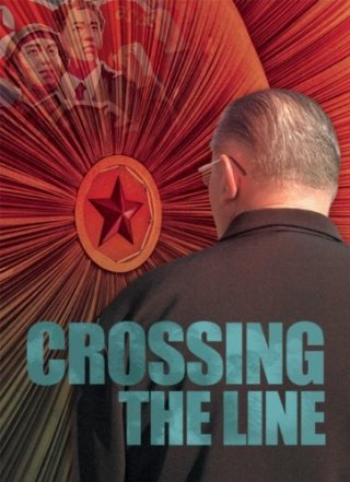 La locandina di Crossing the Line