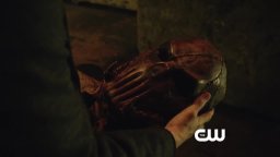 Trailer - Arrow 2x21 City of Blood