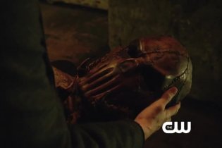 Trailer - Arrow 2x21 City of Blood