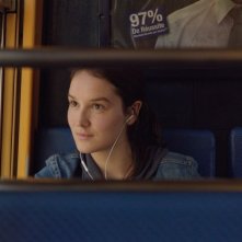 Bird People: Anaïs Demoustier in una scena del film