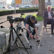 Goodbye to language: il regista Jean-Luc Godard in un'immagine dal set