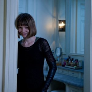 Maps to the Stars: Mia Wasikowska in una scena tratta dal film