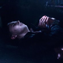 Bates Motel: Freddie Highmore in una scena dell'episodio The Box, della seconda stagione